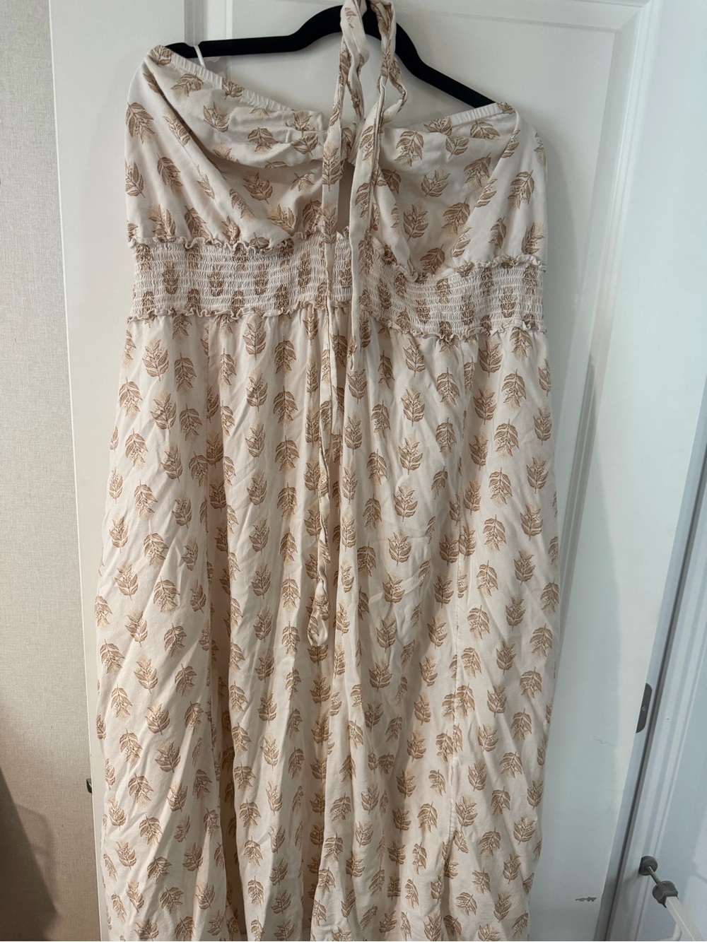 Old Navy Plus Size Women's Cream Maxi Skirt with Tan Leaf Print